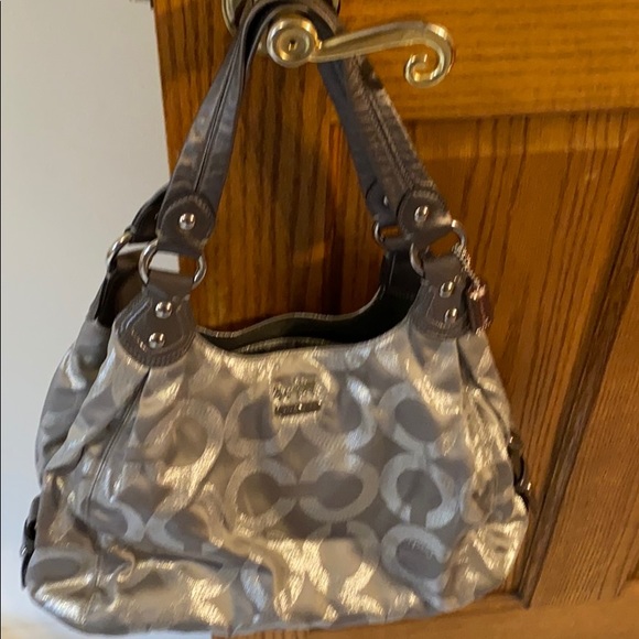 Coach Purse - Picture 7 of 8